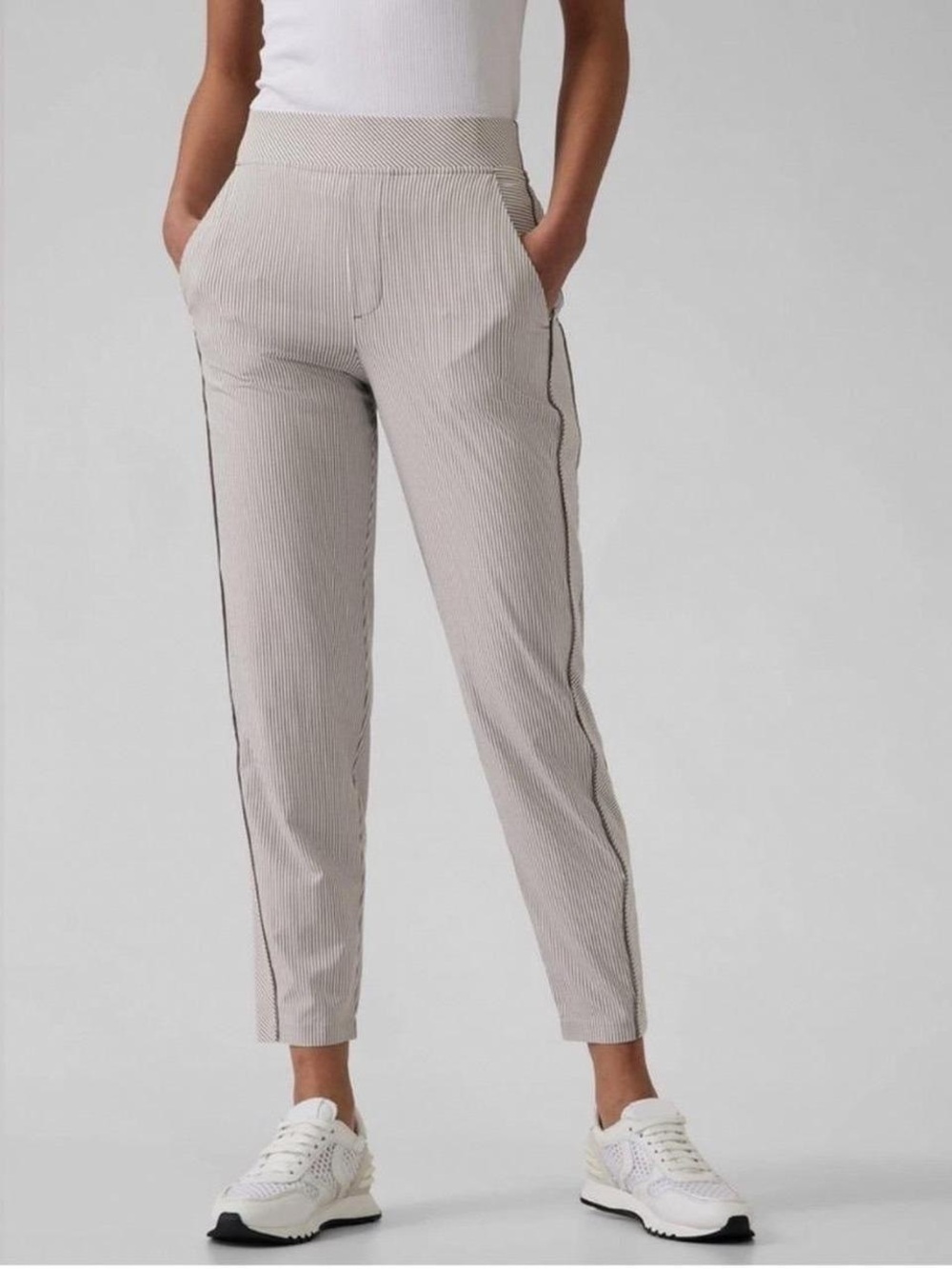 Athleta Brooklyn Textured Ankle Pants Gray White Stripe Size 8 Tall